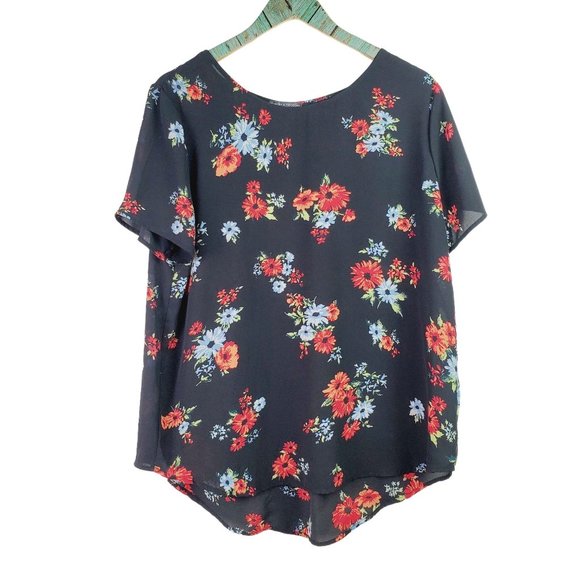 Chelsea & Theodore Women's Short Sleeve Hi-Low Round Hem Dressy Blouse XL - Picture 2 of 7